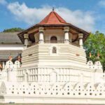 sri-lanka-buddhist-temple-kandy (1)